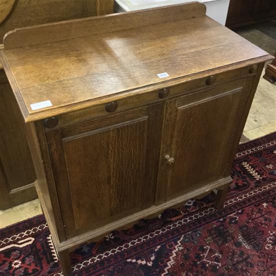 Dwarf oak cabinet